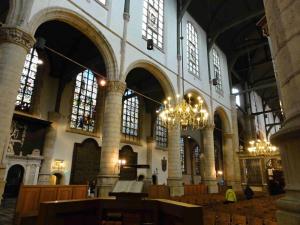 Další pohled do interiéru kostela Sint Janskerk, Gouda